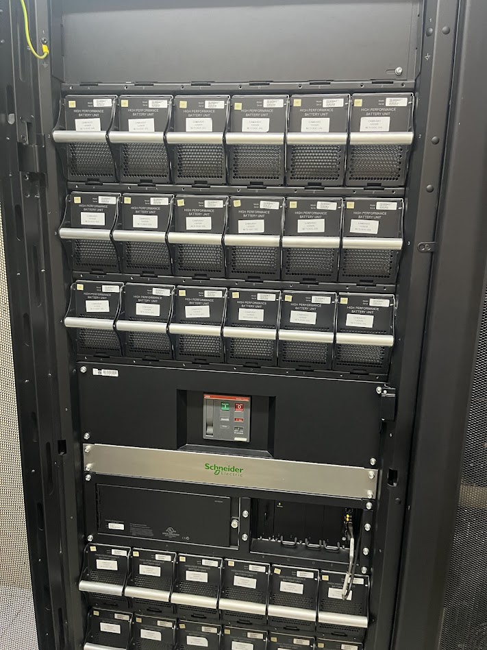 Cambio de baterías Schneider High Performance